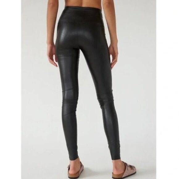 Wilfred Free Faux Leather Daria High Waisted Leggings Black size XS - Picture 3 of 12